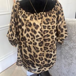 Off shoulder leopard blouse